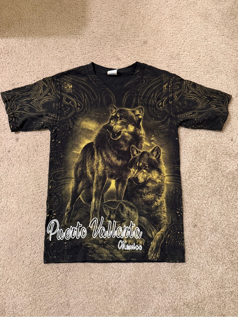 Puerto Vallarta Wolves Graphic Short Sleeve Tee - Black & Gold
